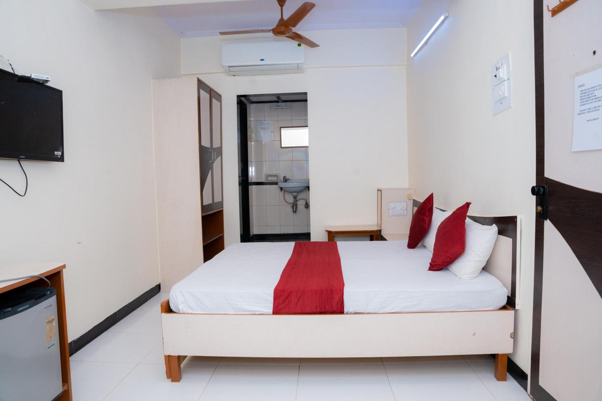 Saigal Hotel *
