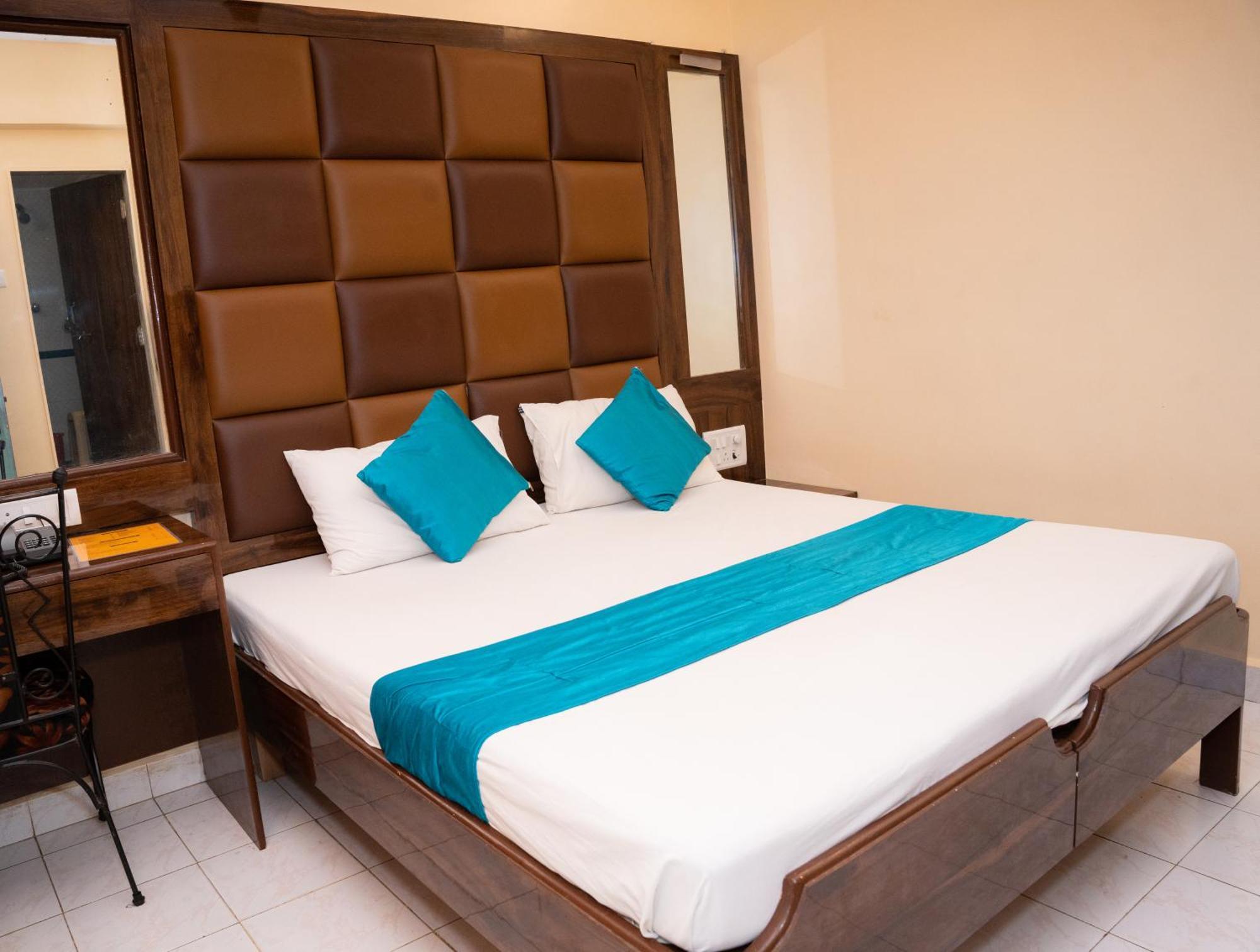 Saigal Hotel Bombaj